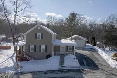24 Shady Ln, Newton, NJ 07860