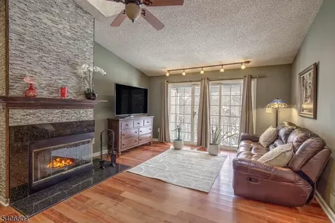 4104 Crawford Ct, Bridgewater, NJ 08807