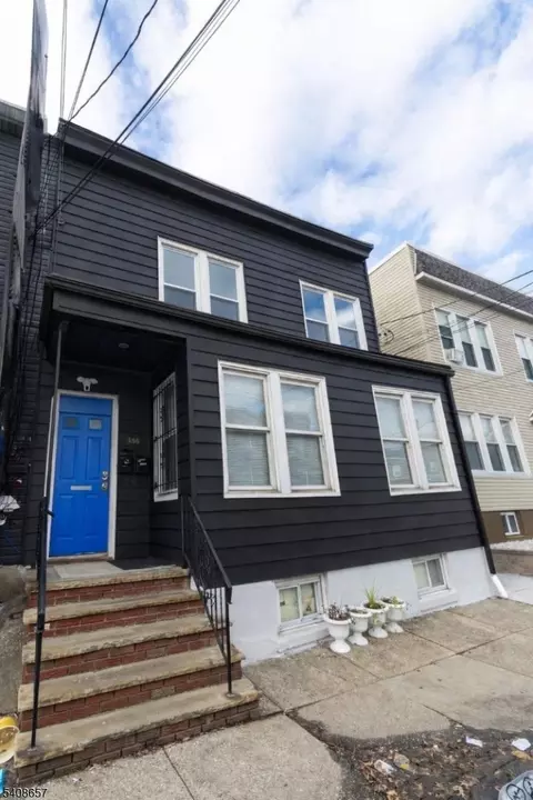 586 N 11th St, Newark, NJ 07107