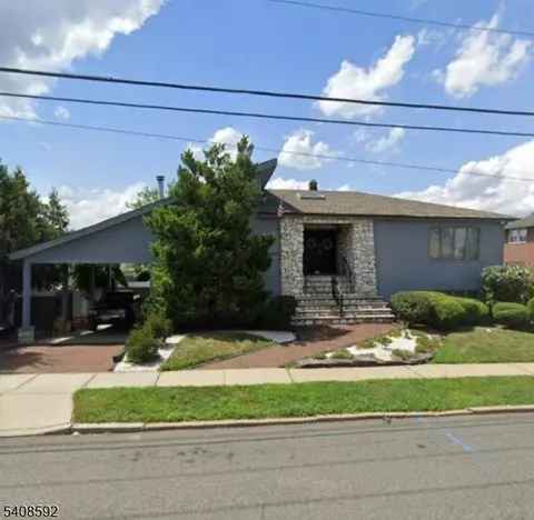 433 Chase Ave, Lyndhurst, NJ 07071