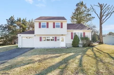 174 Baker Ave, Wharton, NJ 07885