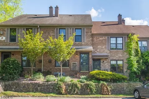 181 Long Hill Rd #2, Little Falls, NJ 07424