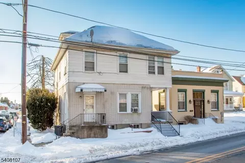 941 Lee Ave, Alpha, NJ 08865