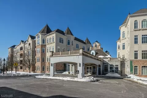 103 Metzger Dr, West Orange, NJ 07052