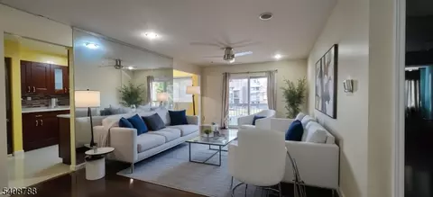 806 Edison Glen Ter #806, Edison, NJ 08837
