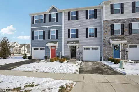 3 Limestone Blvd, Washington, NJ 07882
