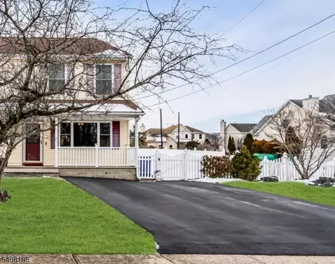 800 Kenneth Ave, South Plainfield, NJ 07080