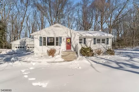 469 W Hill Rd, Glen Gardner, NJ 08826