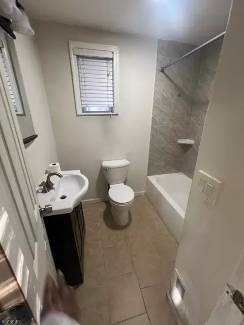 300 E 6th St, Plainfield, NJ 07060 photo 3