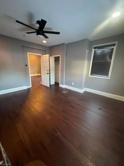 300 E 6th St, Plainfield, NJ 07060 photo 4