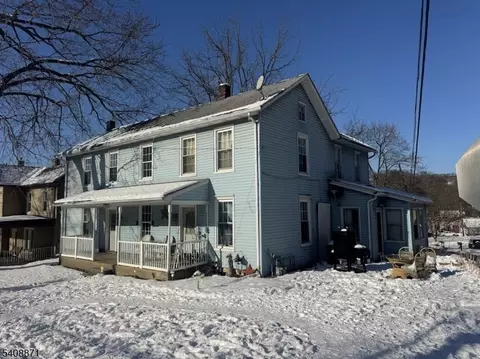 92-94 Main St, Hampton, NJ 08827