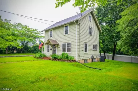 Exterior - 328 John St, Bound Brook, NJ 08805 photo 4 of 5