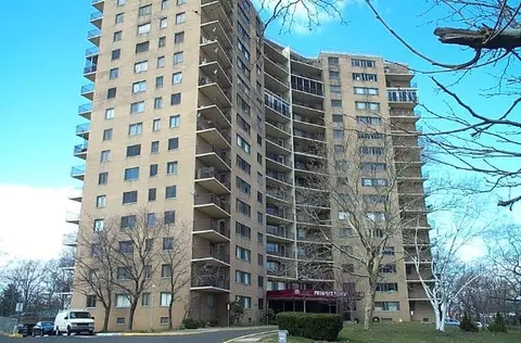 275 Prospect St #2C, East Orange, NJ 07017