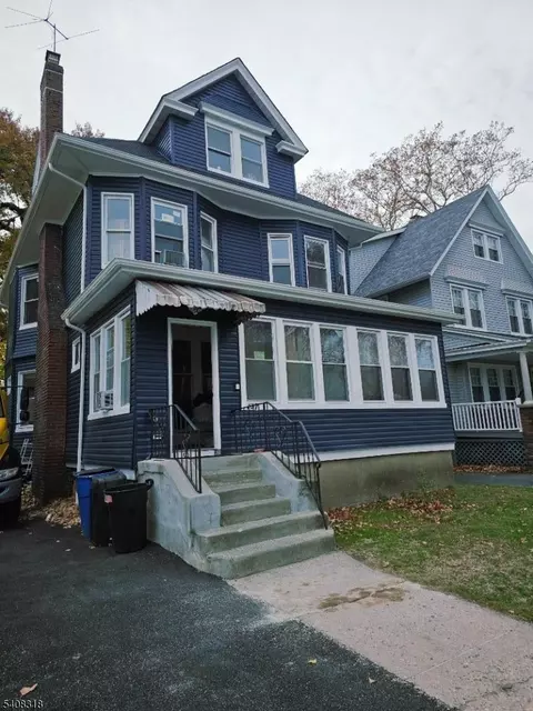 237 Rutledge Ave, East Orange, NJ 07017