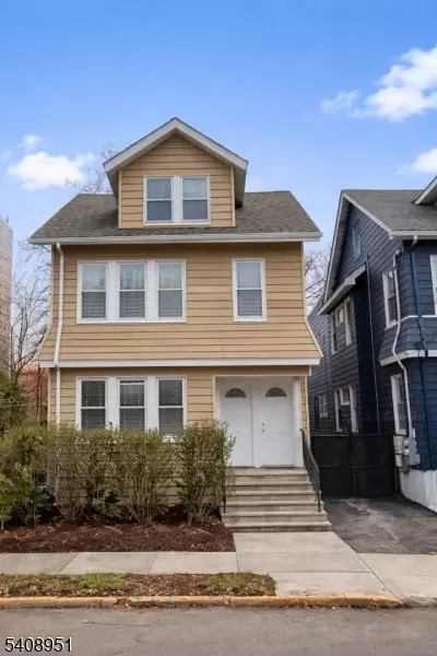 48 Oak Ave, Irvington, NJ 07111