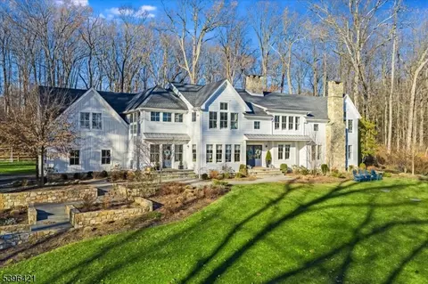 93 Pleasantville Rd, New Vernon, NJ 07976