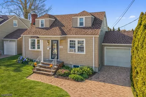102 Barnsdale Rd, Clifton, NJ 07013