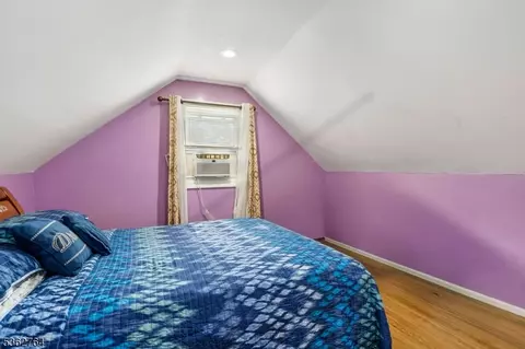 Bedroom - 132 Parkside Rd, Plainfield, NJ 07060 photo 3 of 4