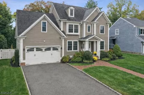 9 Mount Vernon Rd, Montclair, NJ 07043