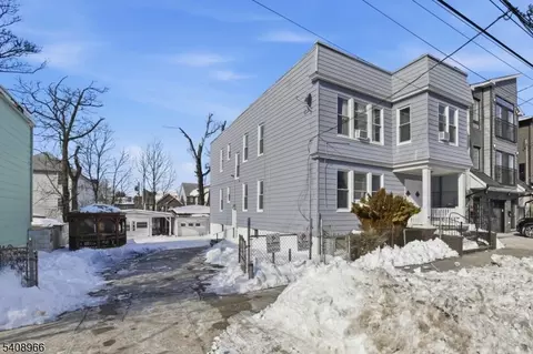 599 S 18th St, Newark, NJ 07103