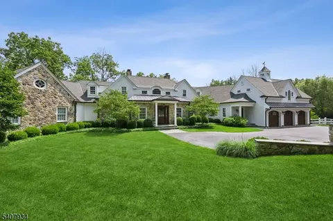 109 Mosle Rd, Far Hills, NJ 07931