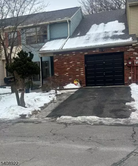 35 Walton Ct, East Brunswick, NJ 08816