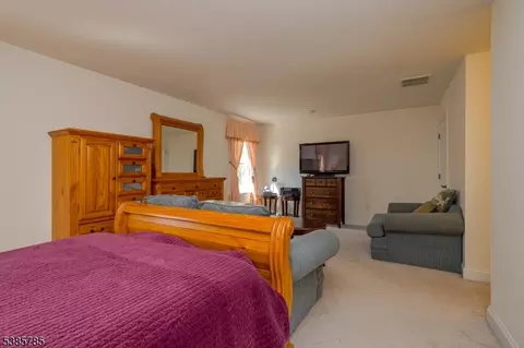 8 Comstock Ln, Skillman, NJ 08558 photo 21