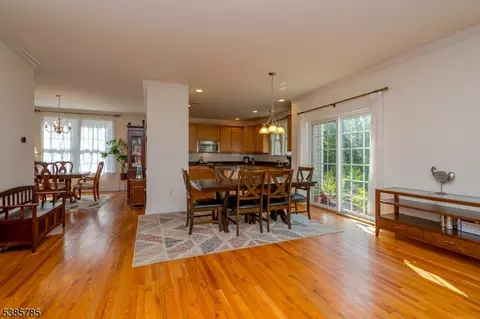 8 Comstock Ln, Skillman, NJ 08558 photo 11