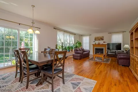 8 Comstock Ln, Skillman, NJ 08558 photo 15