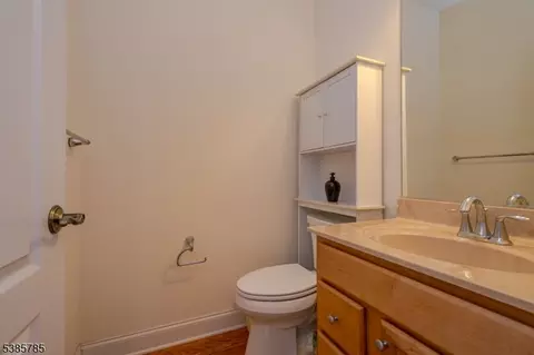 8 Comstock Ln, Skillman, NJ 08558 photo 18