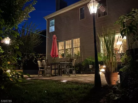 8 Comstock Ln, Skillman, NJ 08558 photo 32