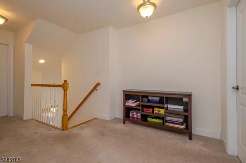 8 Comstock Ln, Skillman, NJ 08558 photo 19