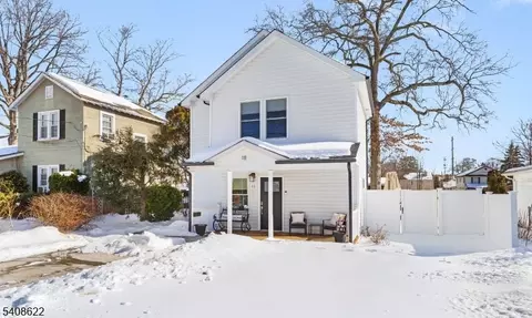 18 Mohawk Ave, Parsippany-troy Hills Twp, NJ 07034