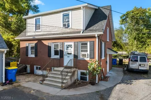 120 Little Pl # B, South Bound Brook, NJ 08880