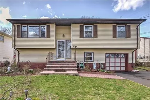 454 W 6th Ave, Roselle, NJ 07203