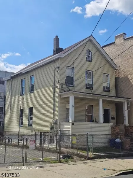 153 3rd St, Passaic, NJ 07055