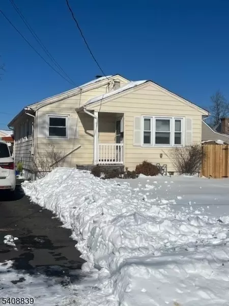 533 Edgeworth St, Middlesex, NJ 08846