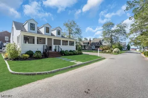 18 Sunnyside Ln, Rockaway Twp, NJ 07435