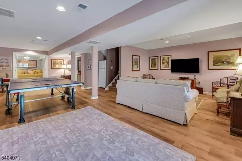 82 Constitution Way, Basking Ridge, NJ 07920 photo 31