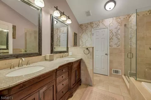 82 Constitution Way, Basking Ridge, NJ 07920 photo 21