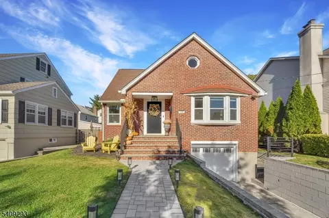 180 Highfield Ln, Nutley, NJ 07110