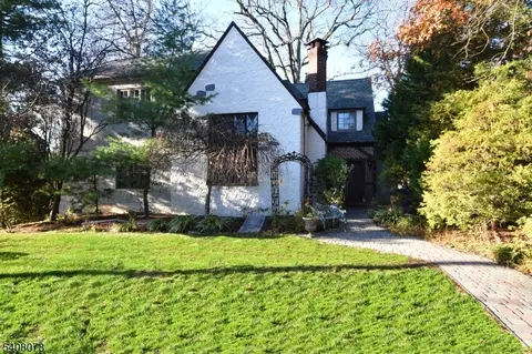 90 Whitney Rd, Short Hills, NJ 07078