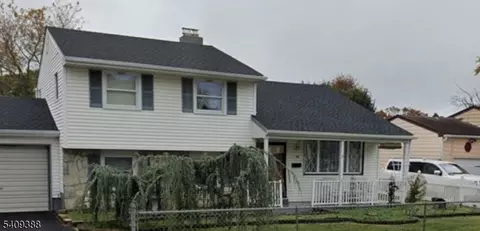 14 Lancaster Dr, Burlington, NJ 08016
