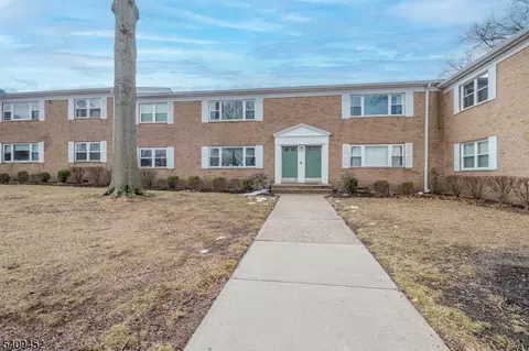 161 Evergreen Rd #12B, Edison, NJ 08837