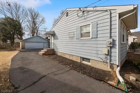 283 Arnold Ave, North Plainfield, NJ 07063 photo 21