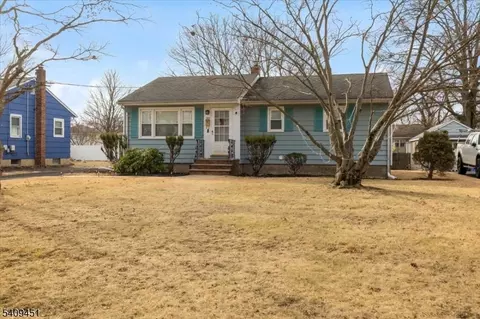 283 Arnold Ave, North Plainfield, NJ 07063 photo 2