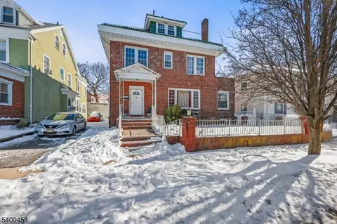 82 Girard Pl, Newark, NJ 07108