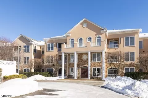 3302 Cleveland Ln #302, Rockaway, NJ 07866