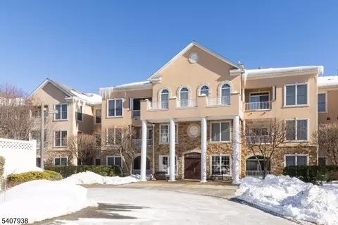 3302 Cleveland Ln #302, Rockaway, NJ 07866