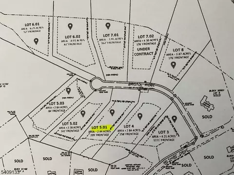 5 Bristol Ridge Rd, Boonton Twp, NJ 07005